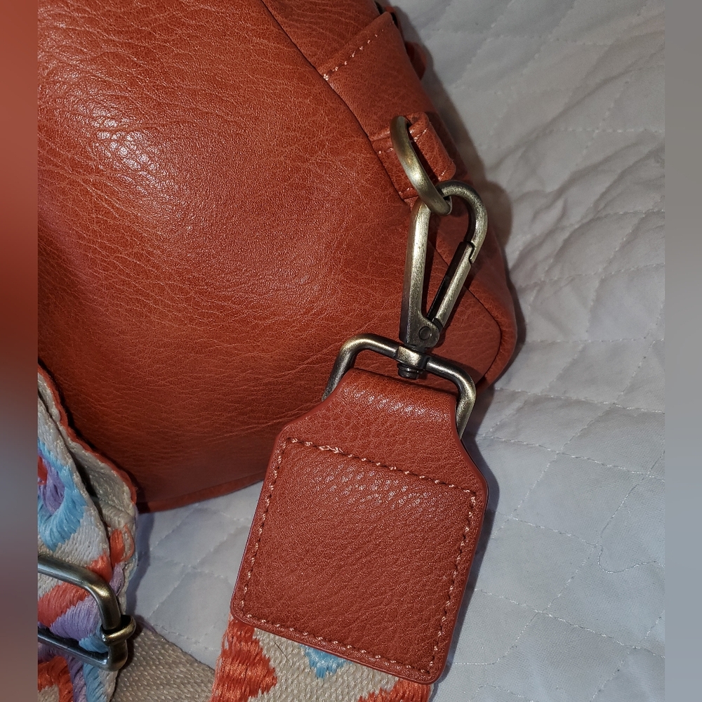 Urban Originals sling bag - Picture 10 of 15